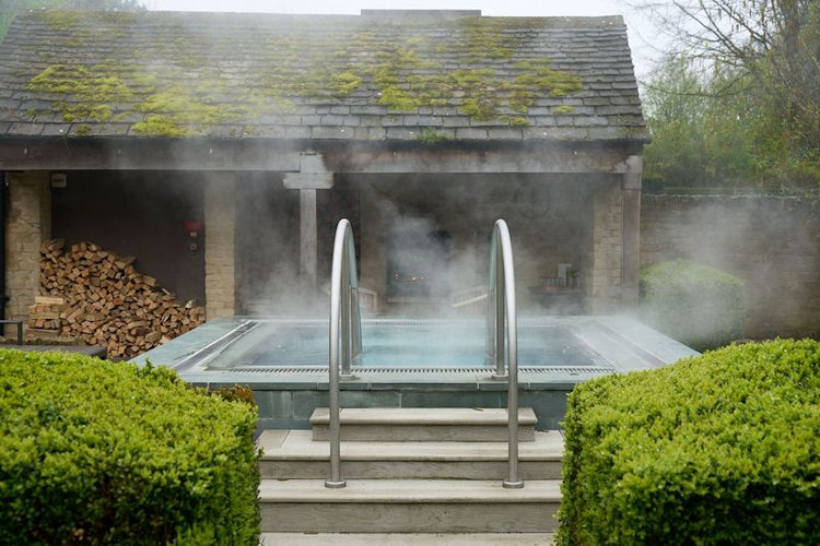 Calcot Manor hot tub